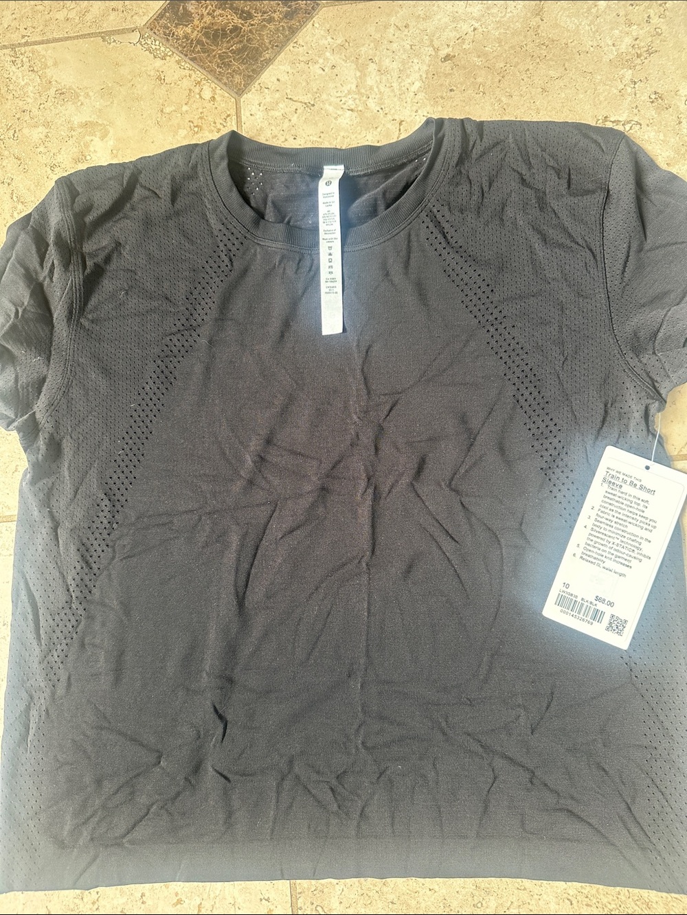 lululemon ath. NWT Ladies Black Short-Sleeve Seamless Performance Tee sz 10 NWT